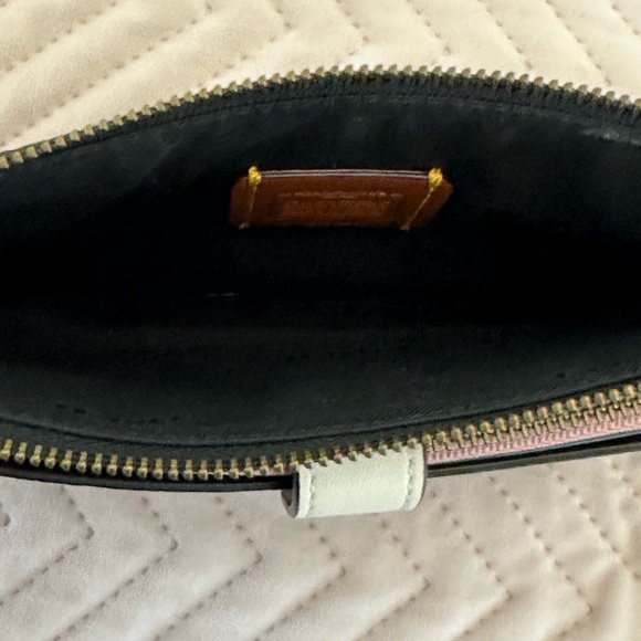 Coach Black and White Floral Crossbody Bag with Wallet - Picture 4 of 4